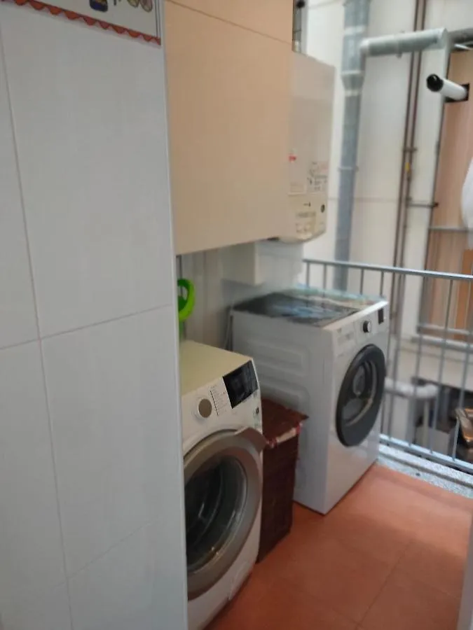 Piso Familiar 3 Habitaciones 2 Banos Y Plaza De Parking Tarragone 0*,  Espagne